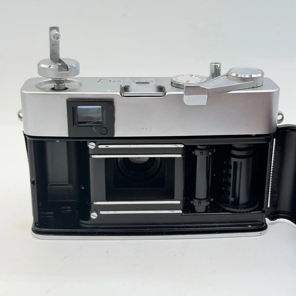 Konica EE-Matic Deluxe 35mm Film Rangefinder Camera Hexanon 40mm f2.8 Lens